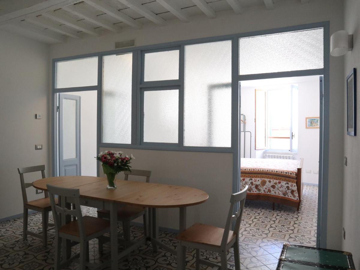 Casa Gigio 011030-Lt-0223 Apartment เวอนาซซา ภายนอก รูปภาพ