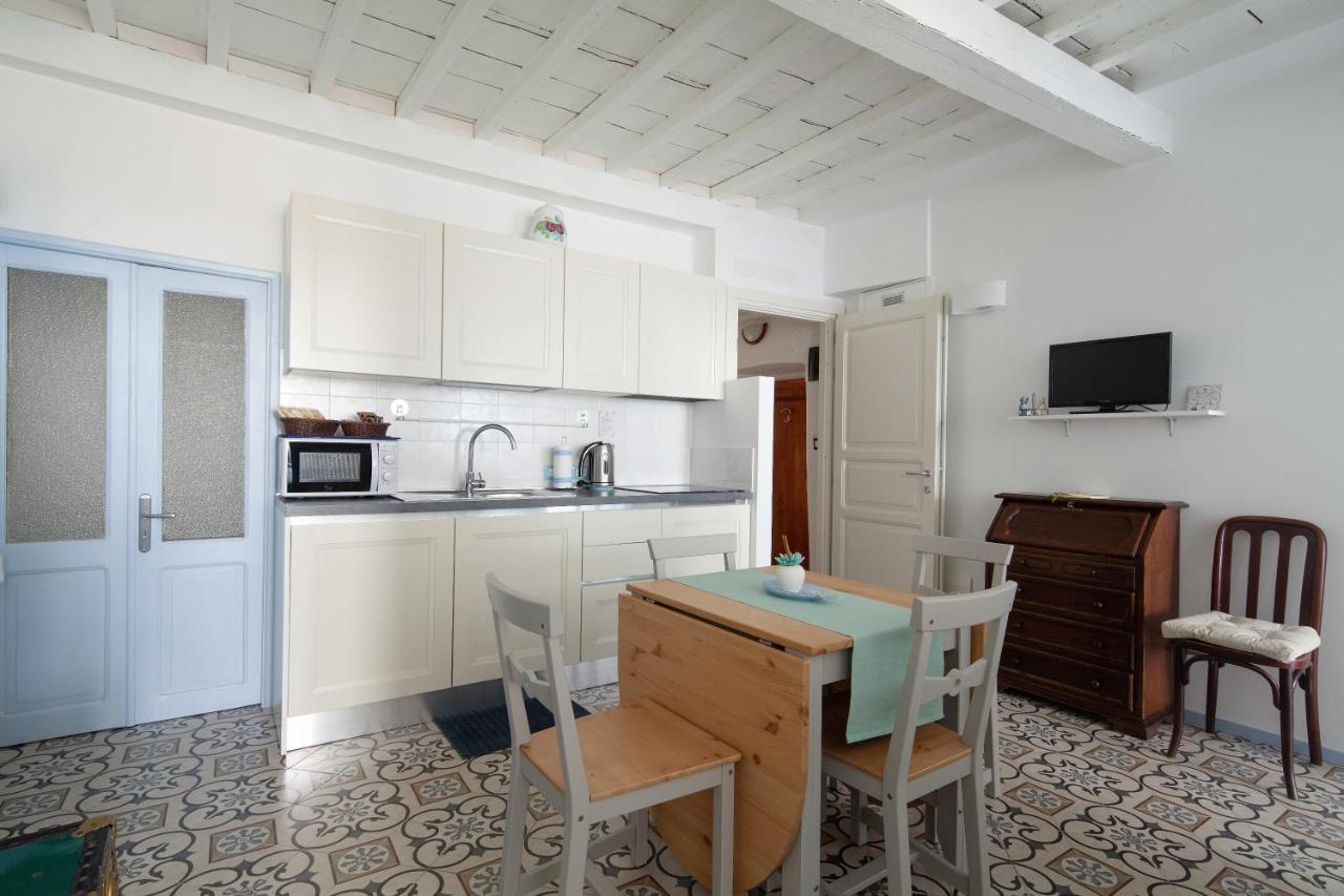 Casa Gigio 011030-Lt-0223 Apartment เวอนาซซา ภายนอก รูปภาพ