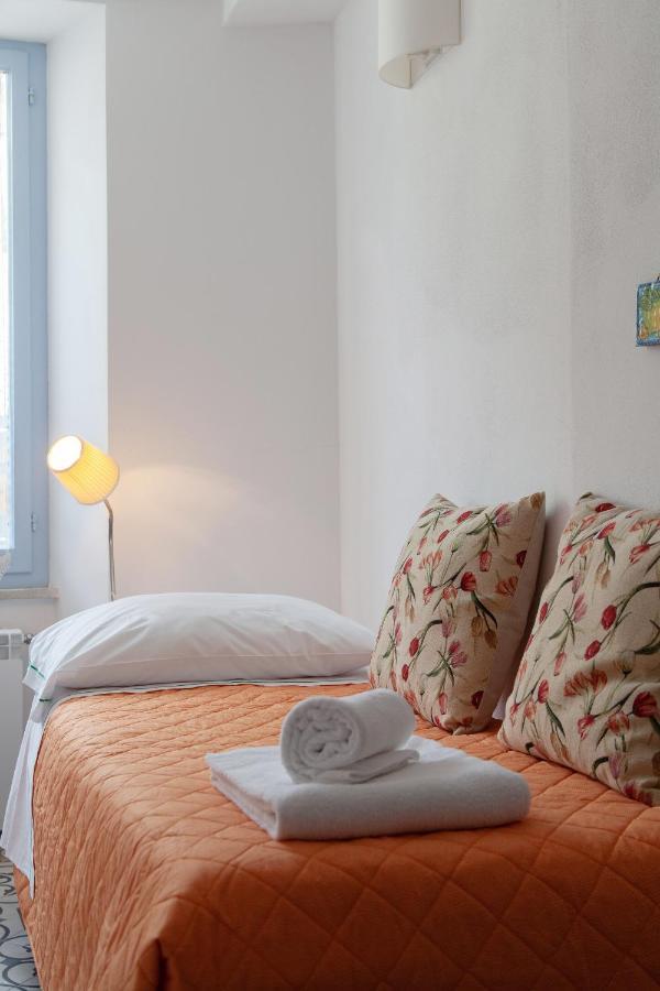 Casa Gigio 011030-Lt-0223 Apartment เวอนาซซา ภายนอก รูปภาพ