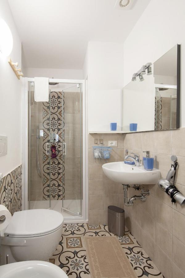 Casa Gigio 011030-Lt-0223 Apartment เวอนาซซา ภายนอก รูปภาพ